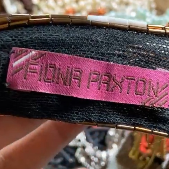 VTG items coming! Have a peek 🥰😍 - Picture 11 of 11